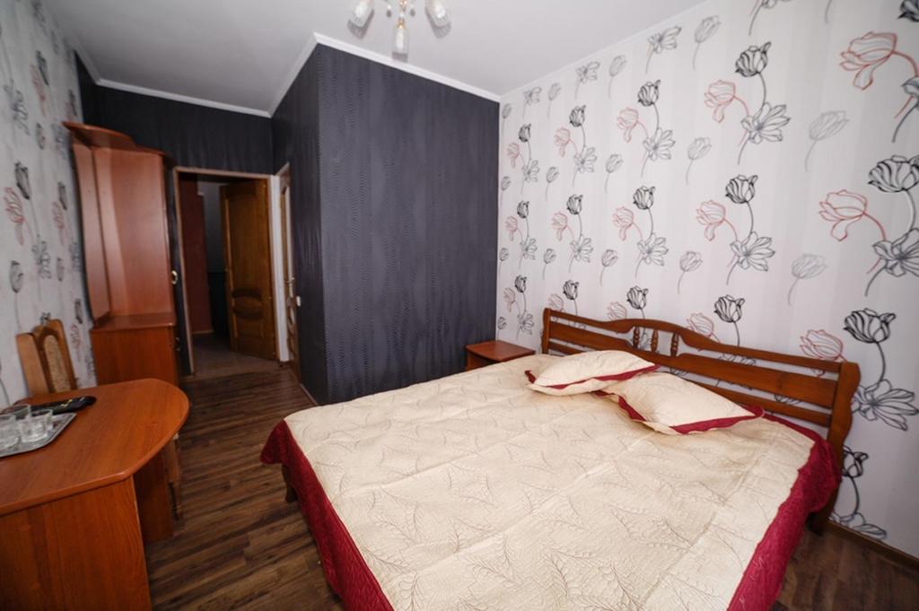 Corner House Hotel Lutsʼk Exterior foto